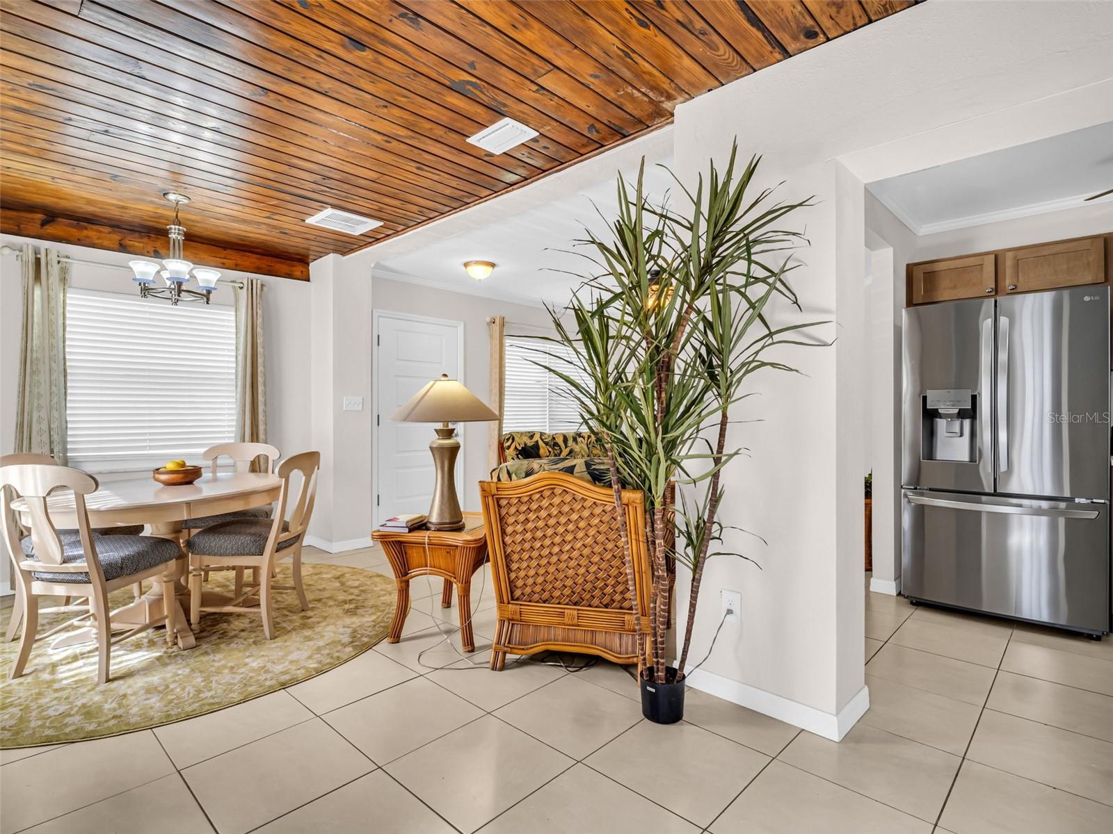 37 W BOYER ST, TARPON SPRINGS, FL, 34689