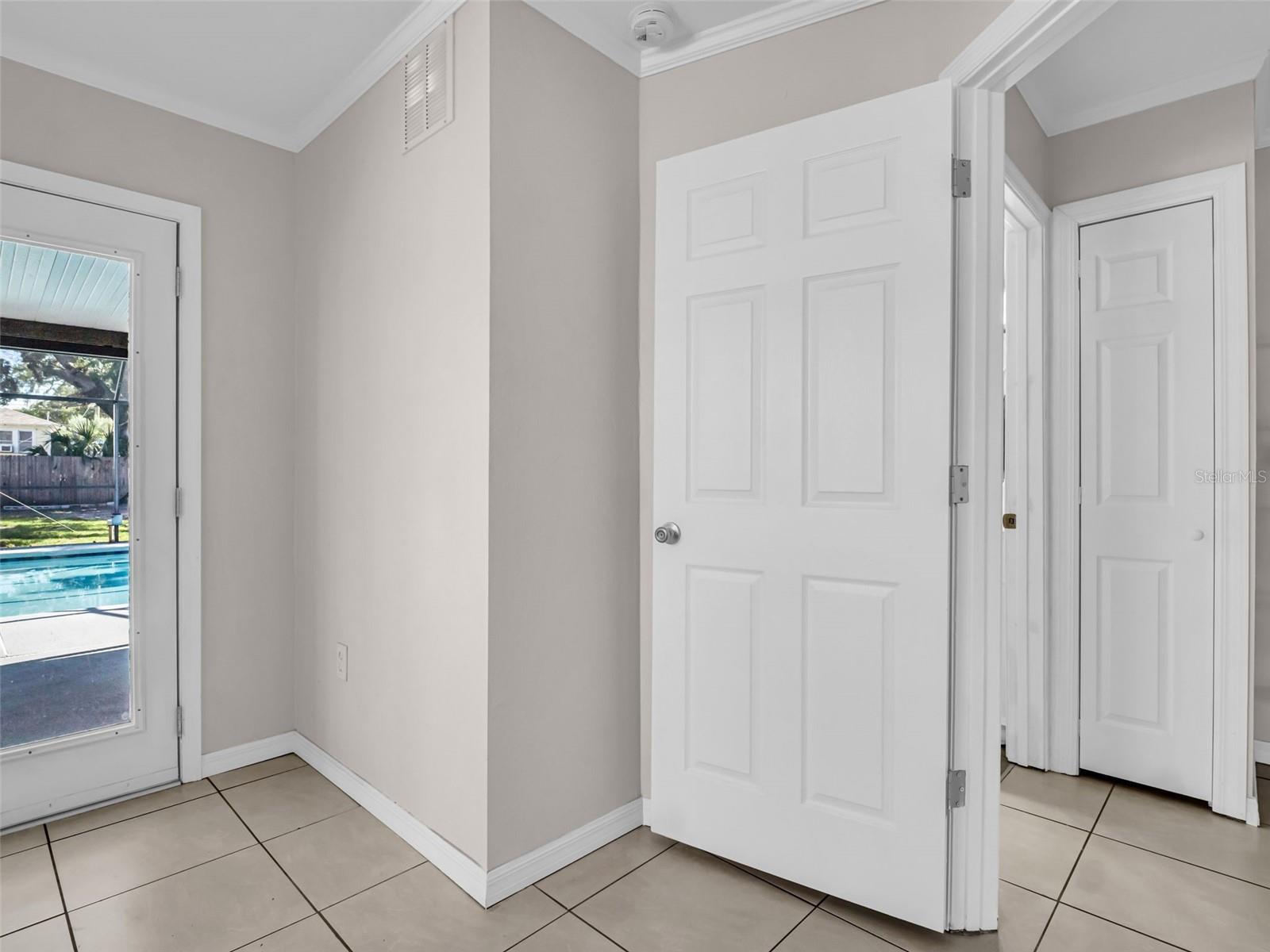 37 W BOYER ST, TARPON SPRINGS, FL, 34689