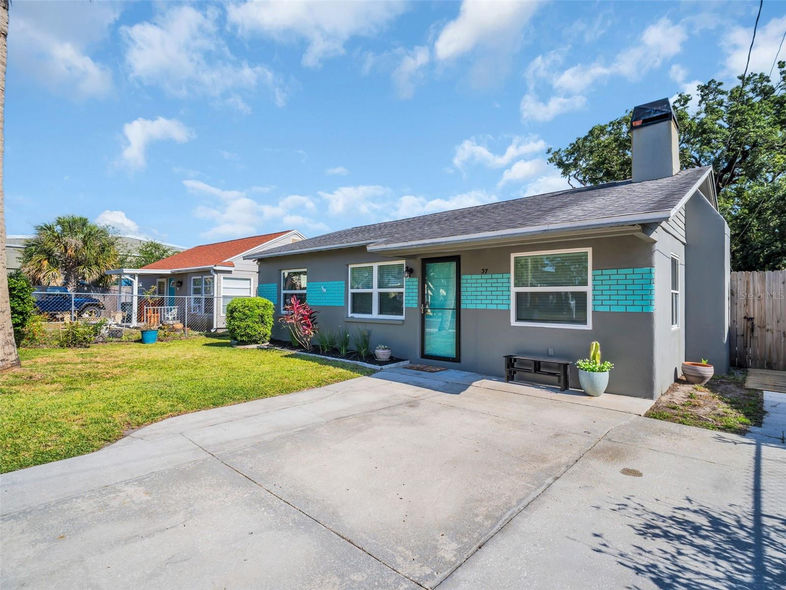 37 W BOYER ST, TARPON SPRINGS, FL, 34689