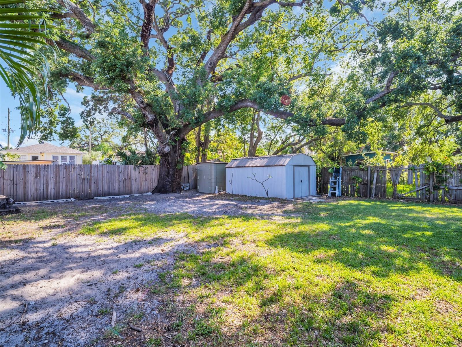 37 W BOYER ST, TARPON SPRINGS, FL, 34689