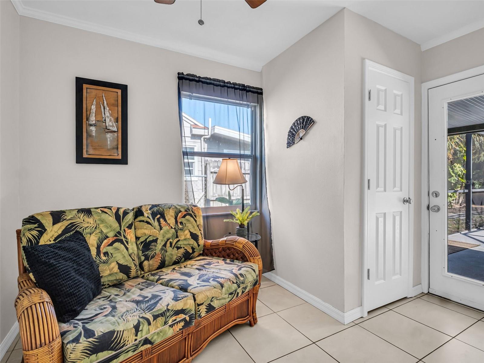 37 W BOYER ST, TARPON SPRINGS, FL, 34689