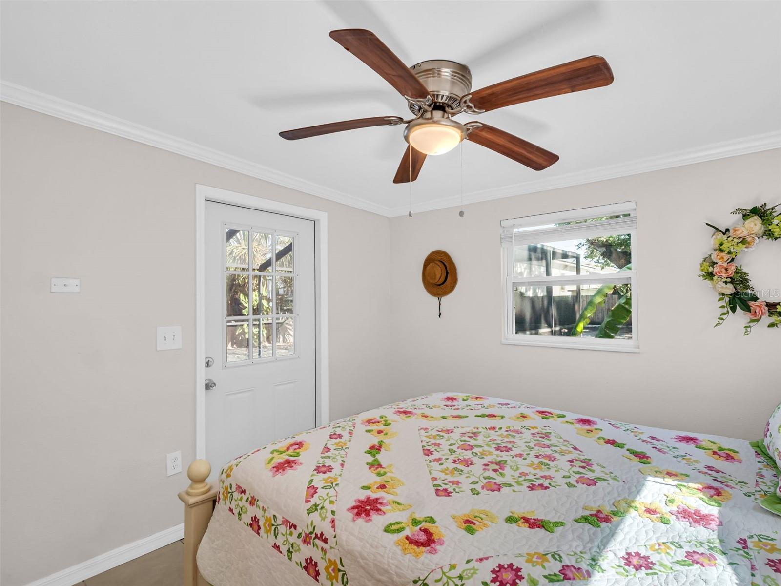 37 W BOYER ST, TARPON SPRINGS, FL, 34689