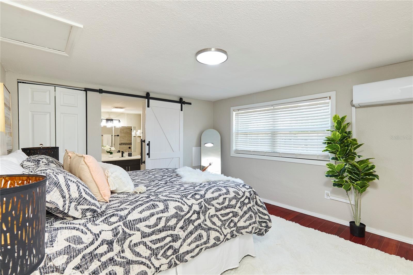 3502 N LINCOLN AVE, TAMPA, FL, 33607