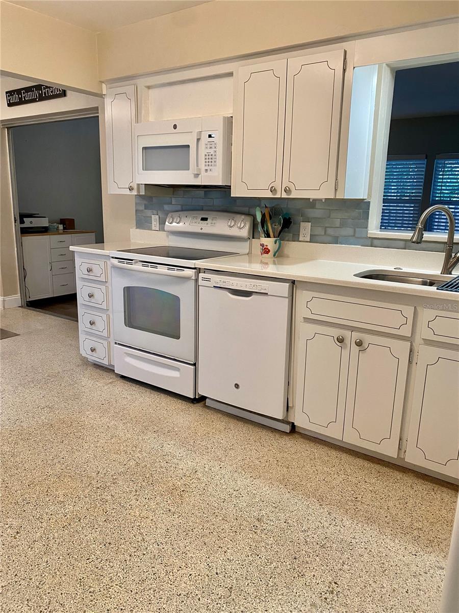 5645 97TH WAY N, ST PETERSBURG, FL, 33708