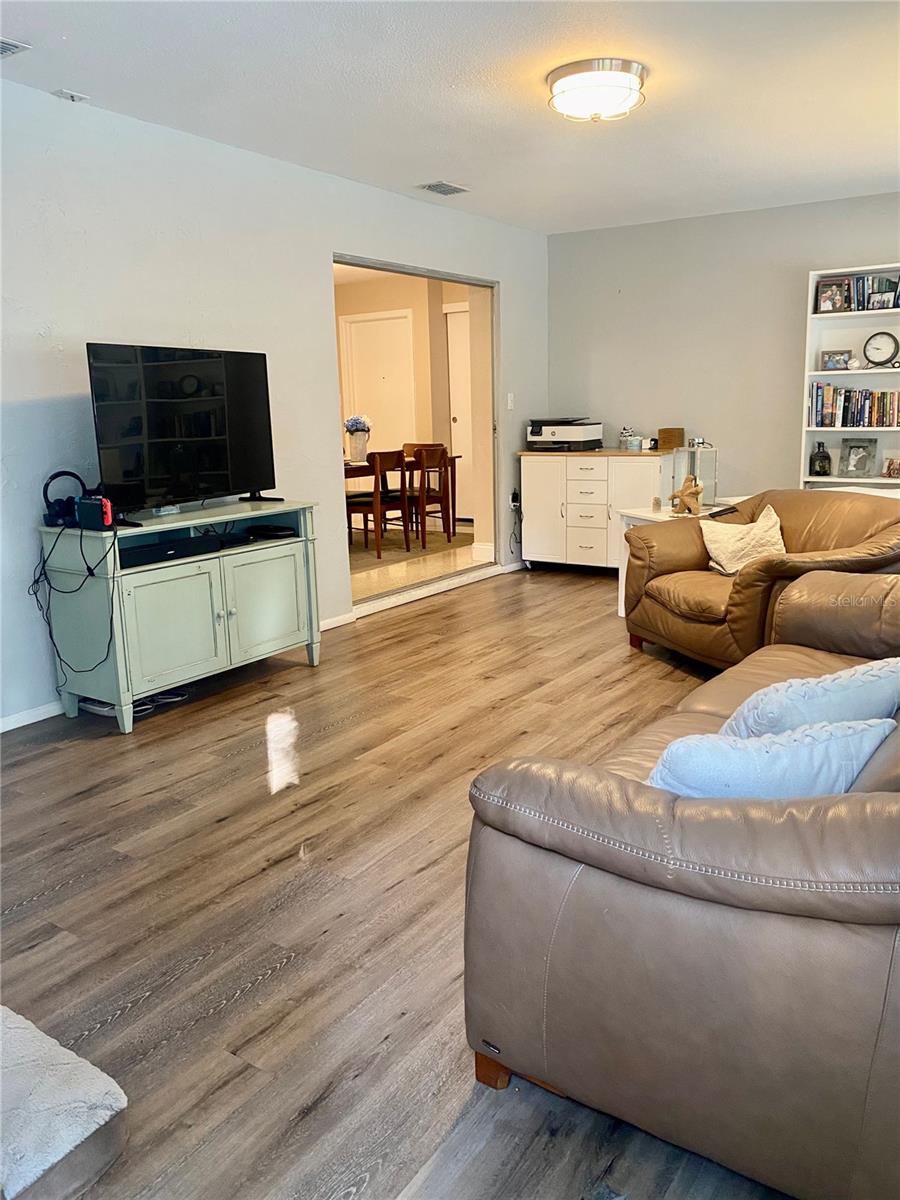 5645 97TH WAY N, ST PETERSBURG, FL, 33708