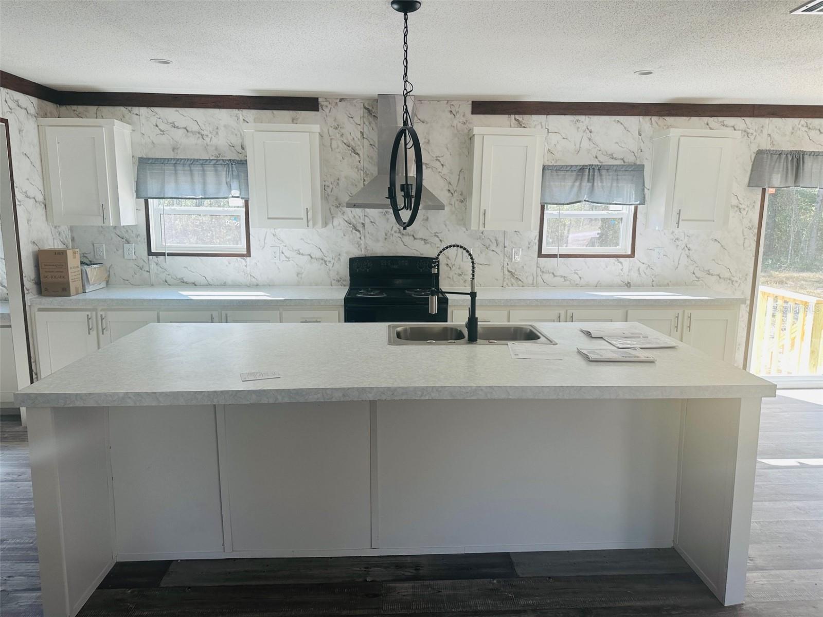 11746 216TH TER, O'BRIEN, FL, 32071