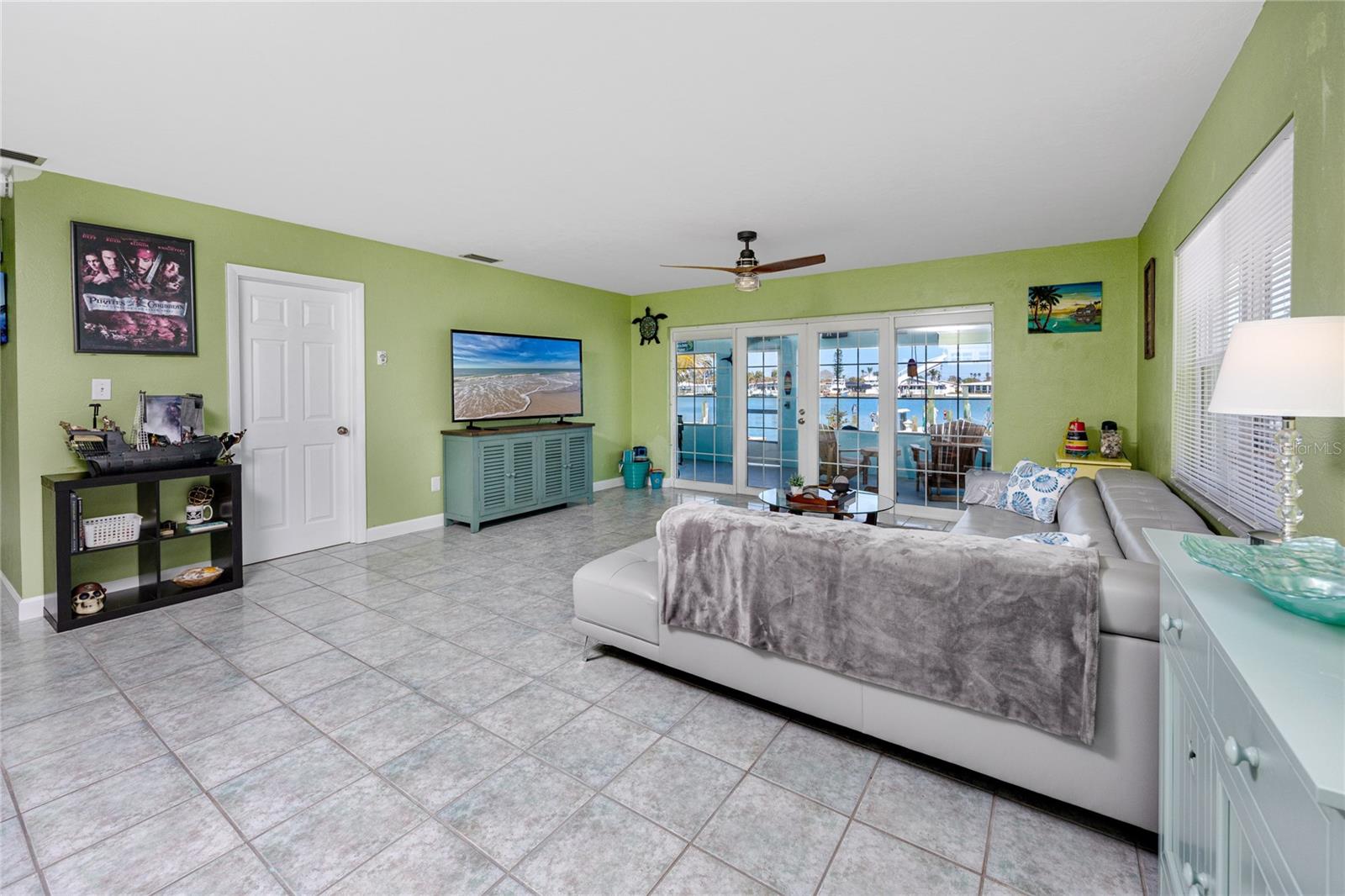 11215 3RD ST E #1, TREASURE ISLAND, FL, 33706