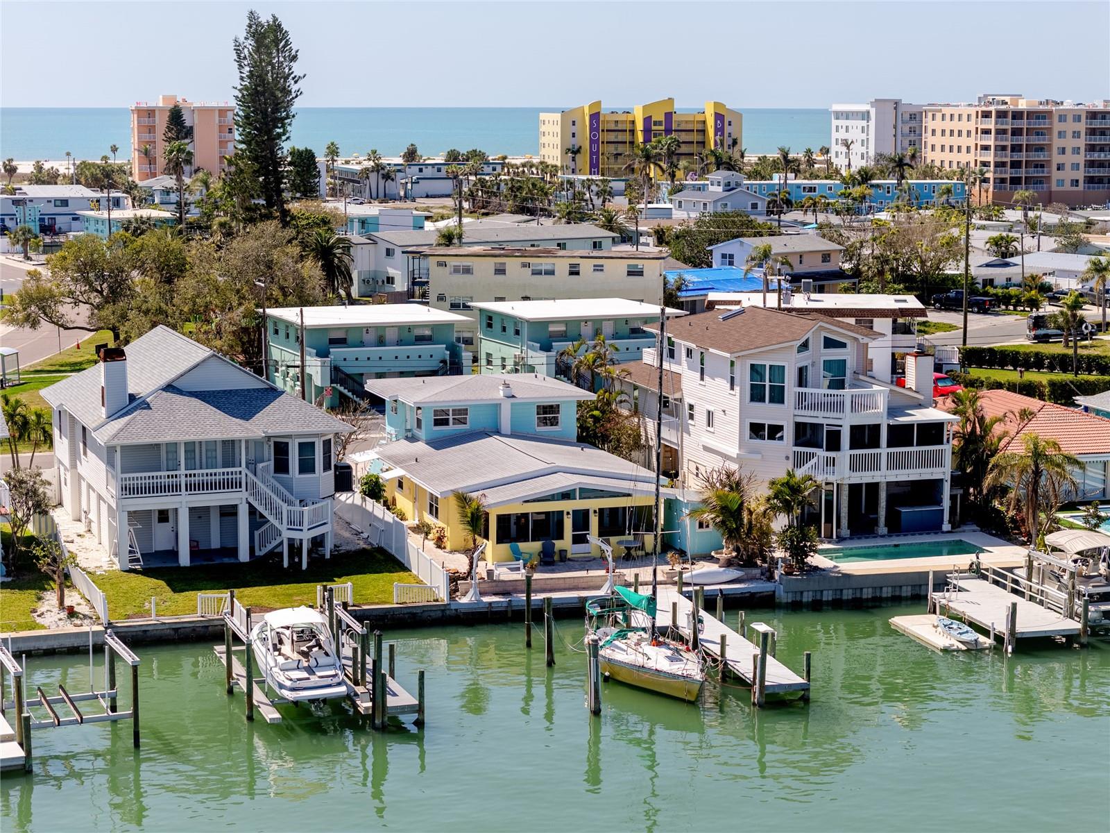 11215 3RD ST E #1, TREASURE ISLAND, FL, 33706