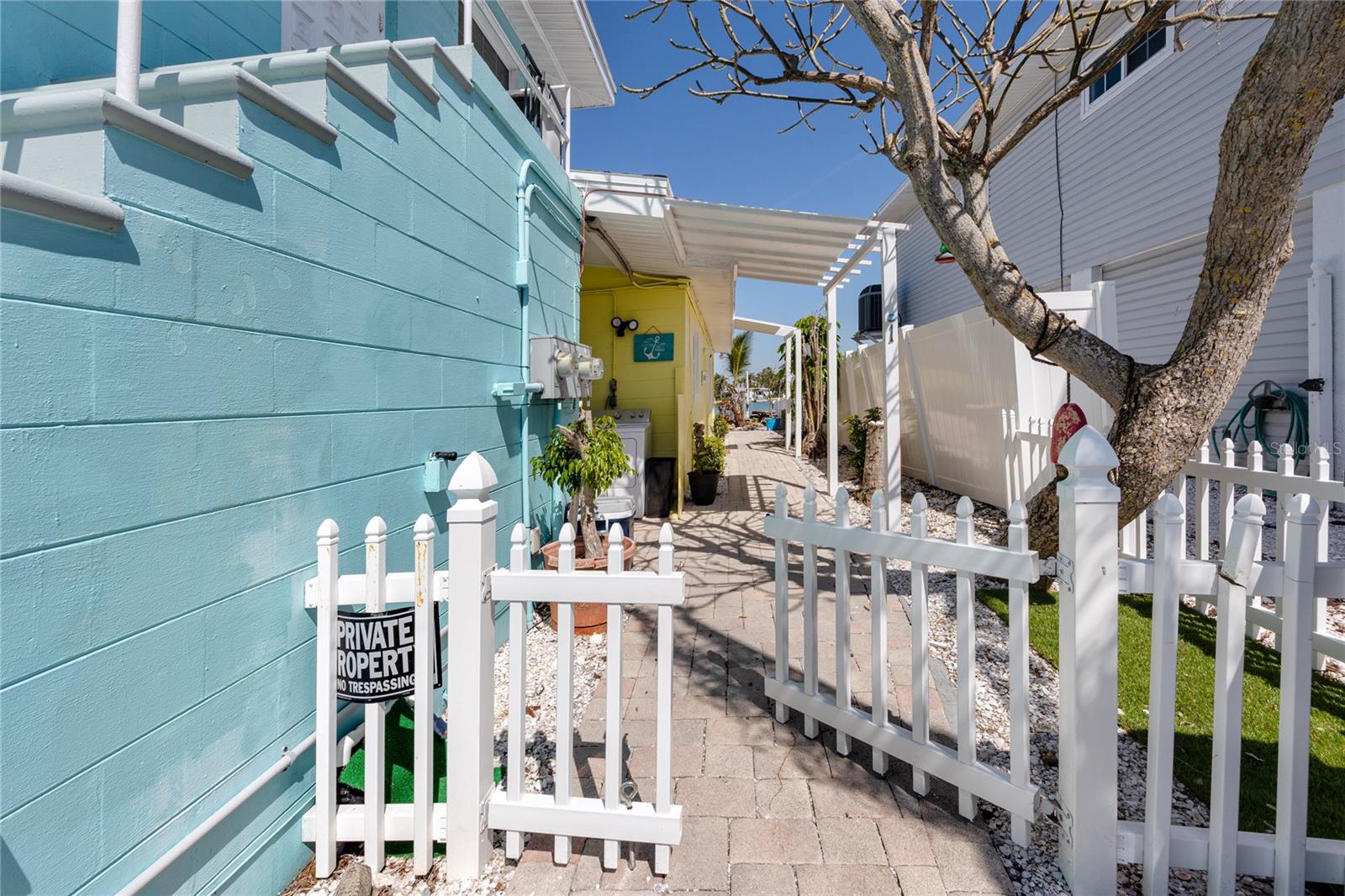 11215 3RD ST E #1, TREASURE ISLAND, FL, 33706