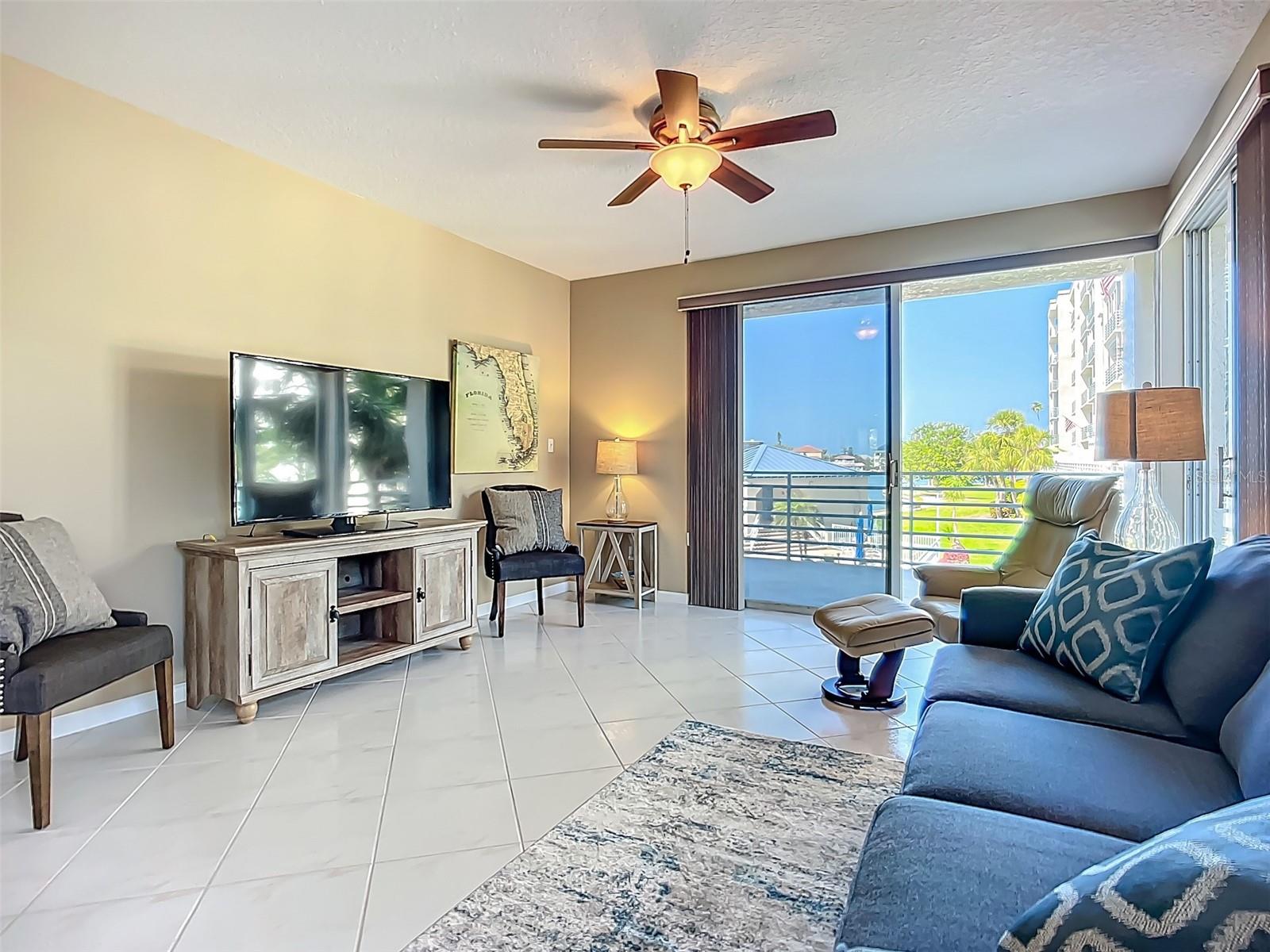 HARBOURSIDE CONDO, SOUTH PASADENA, FL, 33707