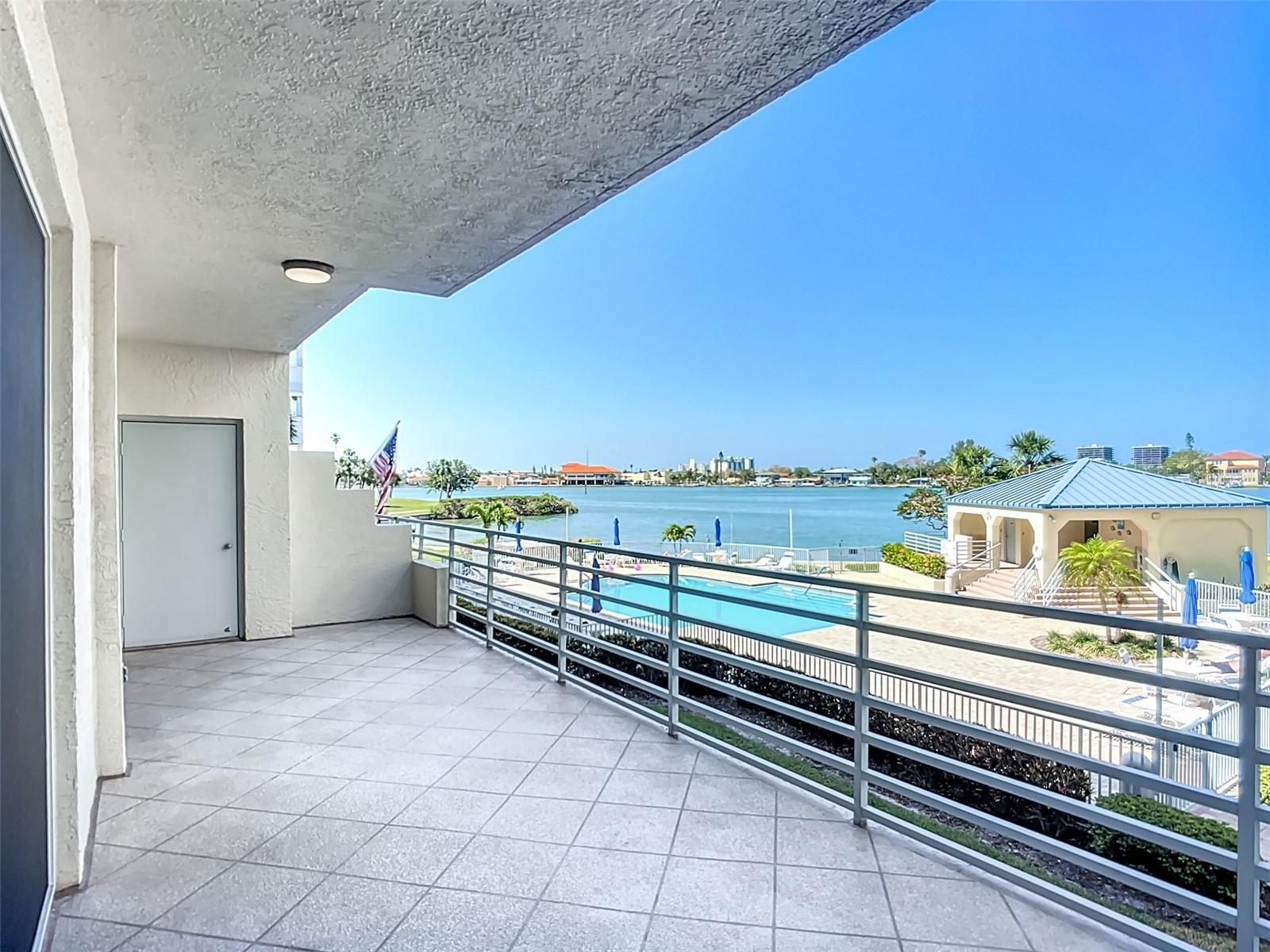 HARBOURSIDE CONDO, SOUTH PASADENA, FL, 33707