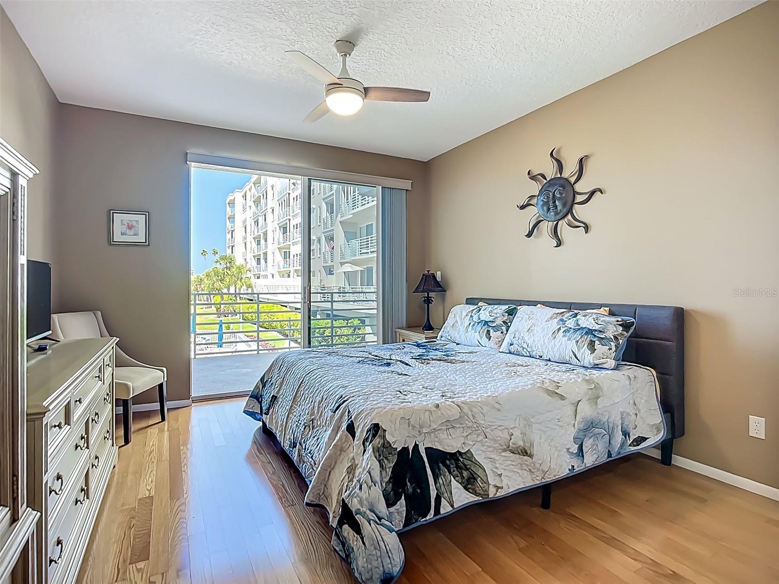 HARBOURSIDE CONDO, SOUTH PASADENA, FL, 33707