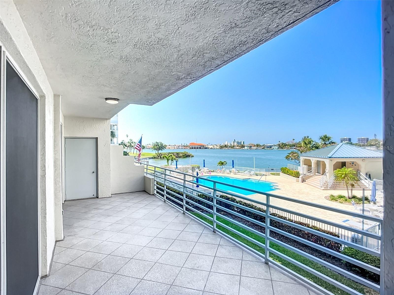 HARBOURSIDE CONDO, SOUTH PASADENA, FL, 33707