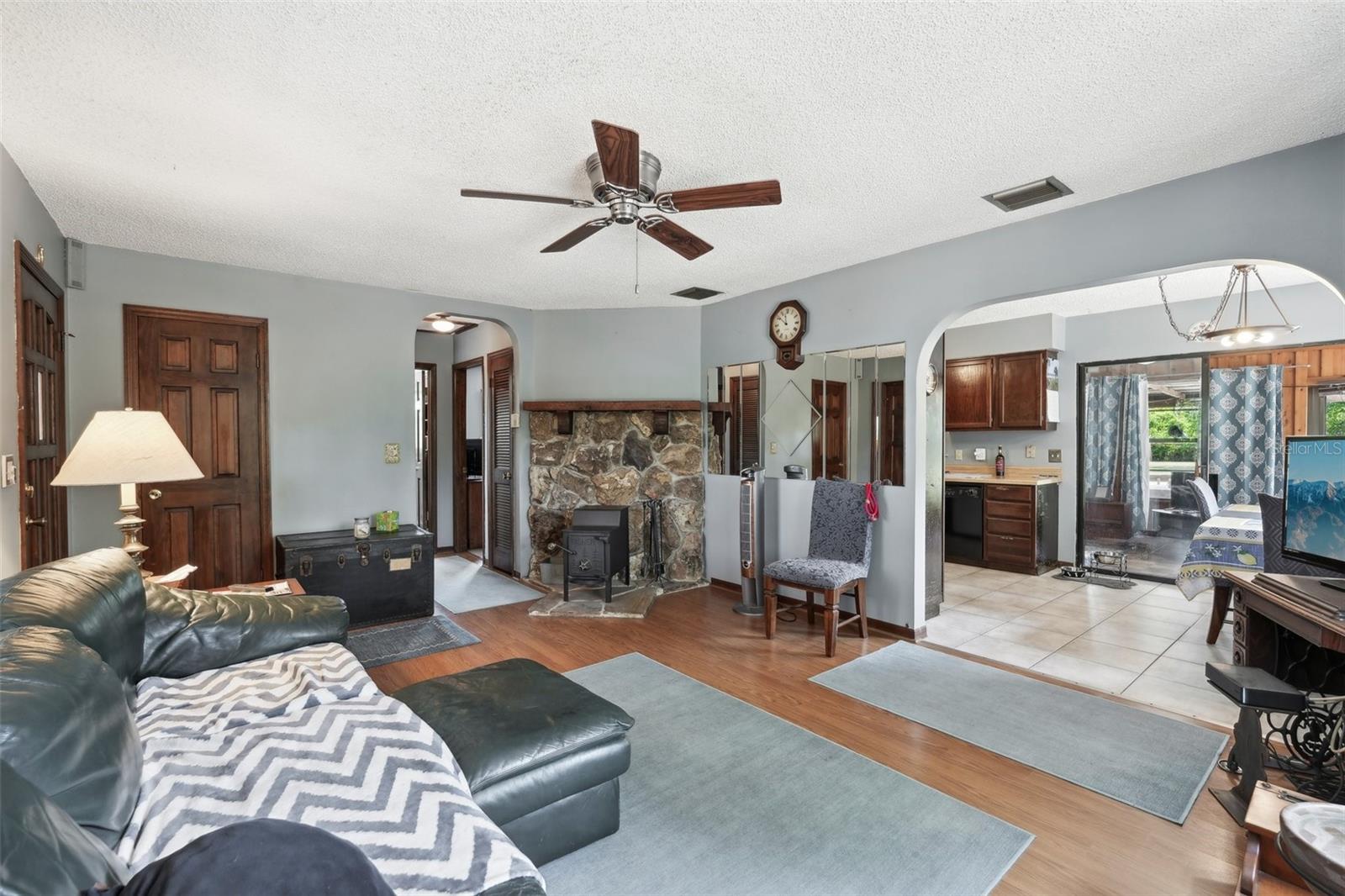 31544 WEKIVA RIVER TRL, SORRENTO, FL, 32776