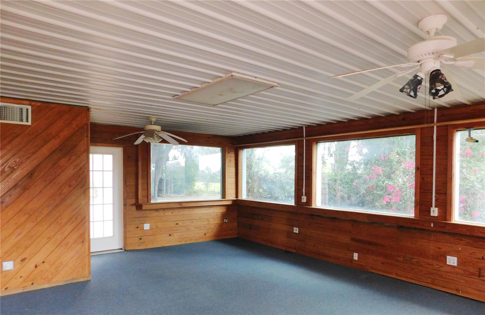 3940 E KNIGHTS GRIFFIN RD, PLANT CITY, FL, 33565