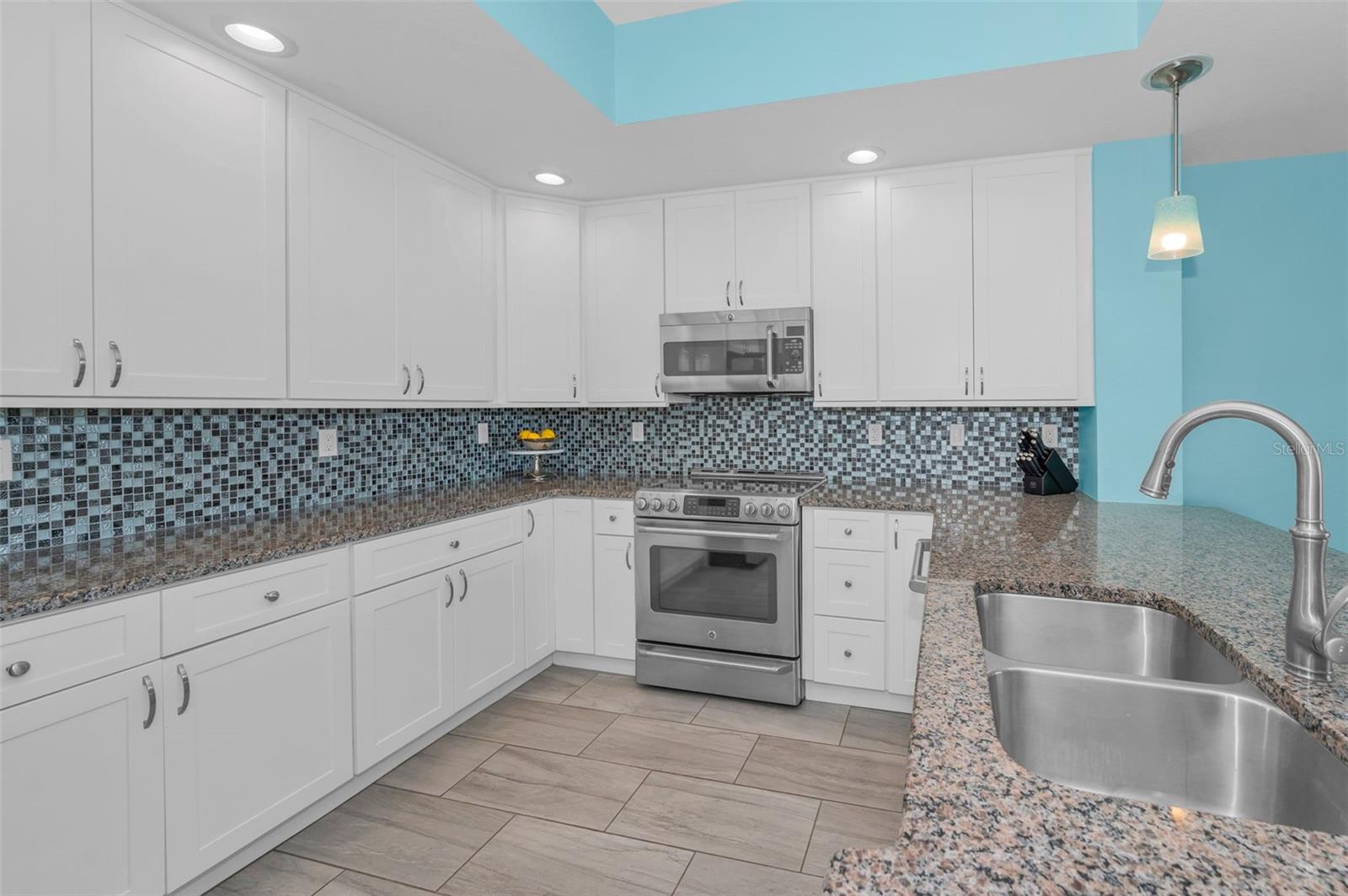 19519 GULF BLVD #203, INDIAN SHORES, FL, 33785