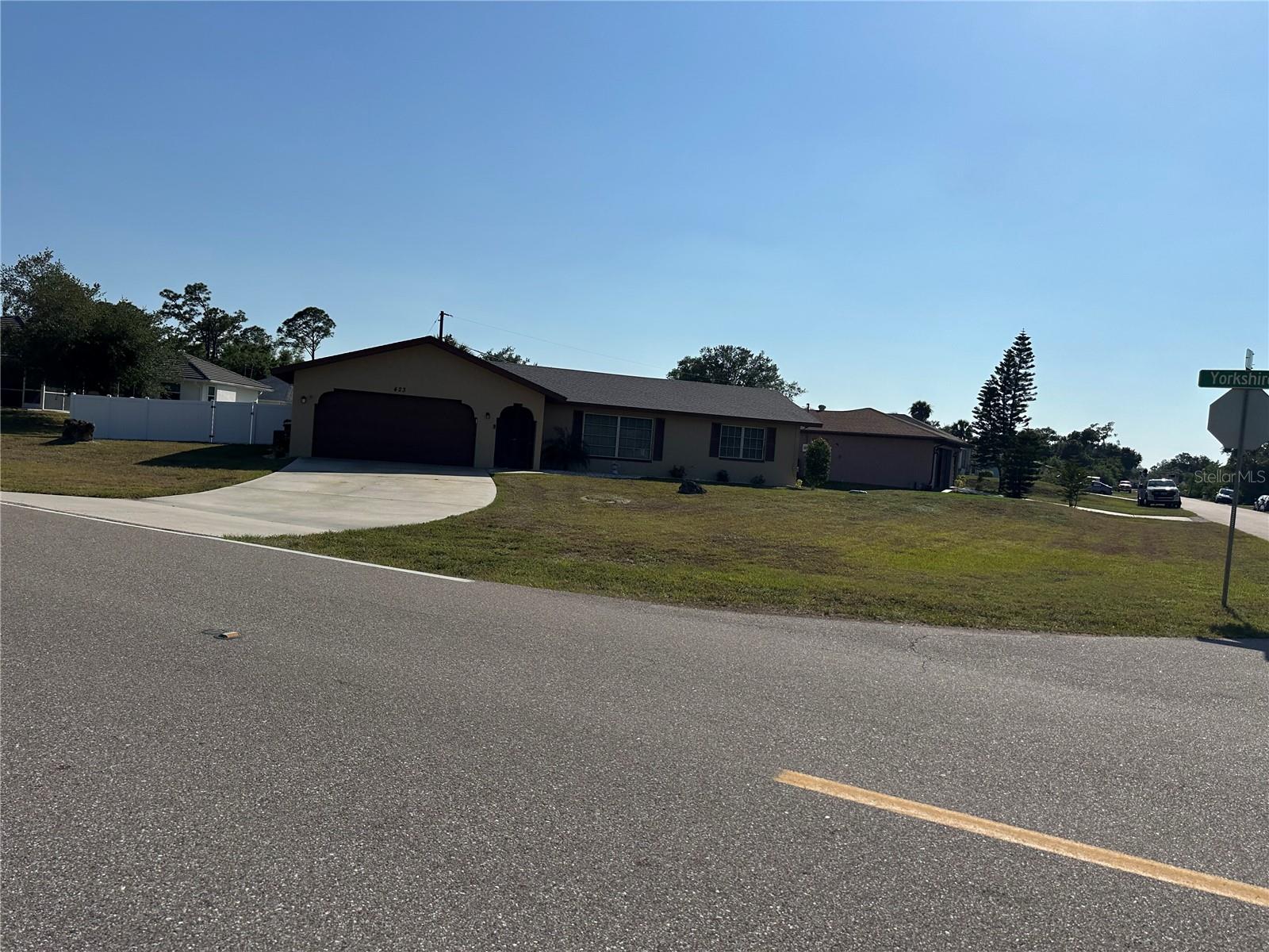 423 YORKSHIRE ST, PORT CHARLOTTE, FL, 33954