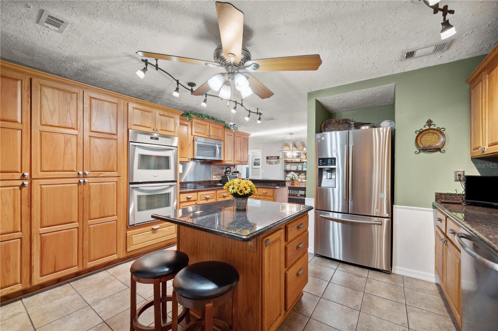4020 MCINTOSH RD, DOVER, FL, 33527