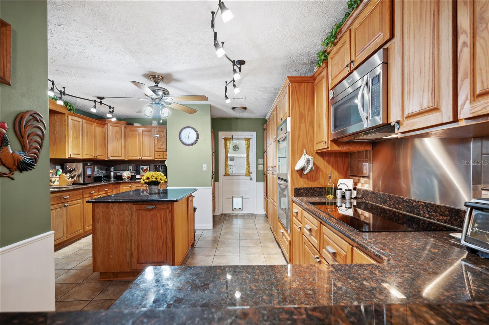 4020 MCINTOSH RD, DOVER, FL, 33527