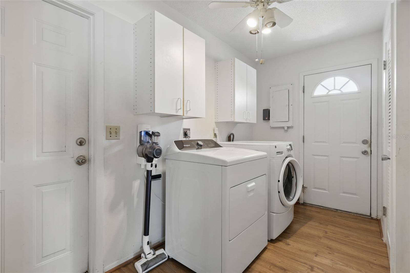 3105 GULF GATE DR, SARASOTA, FL, 34231