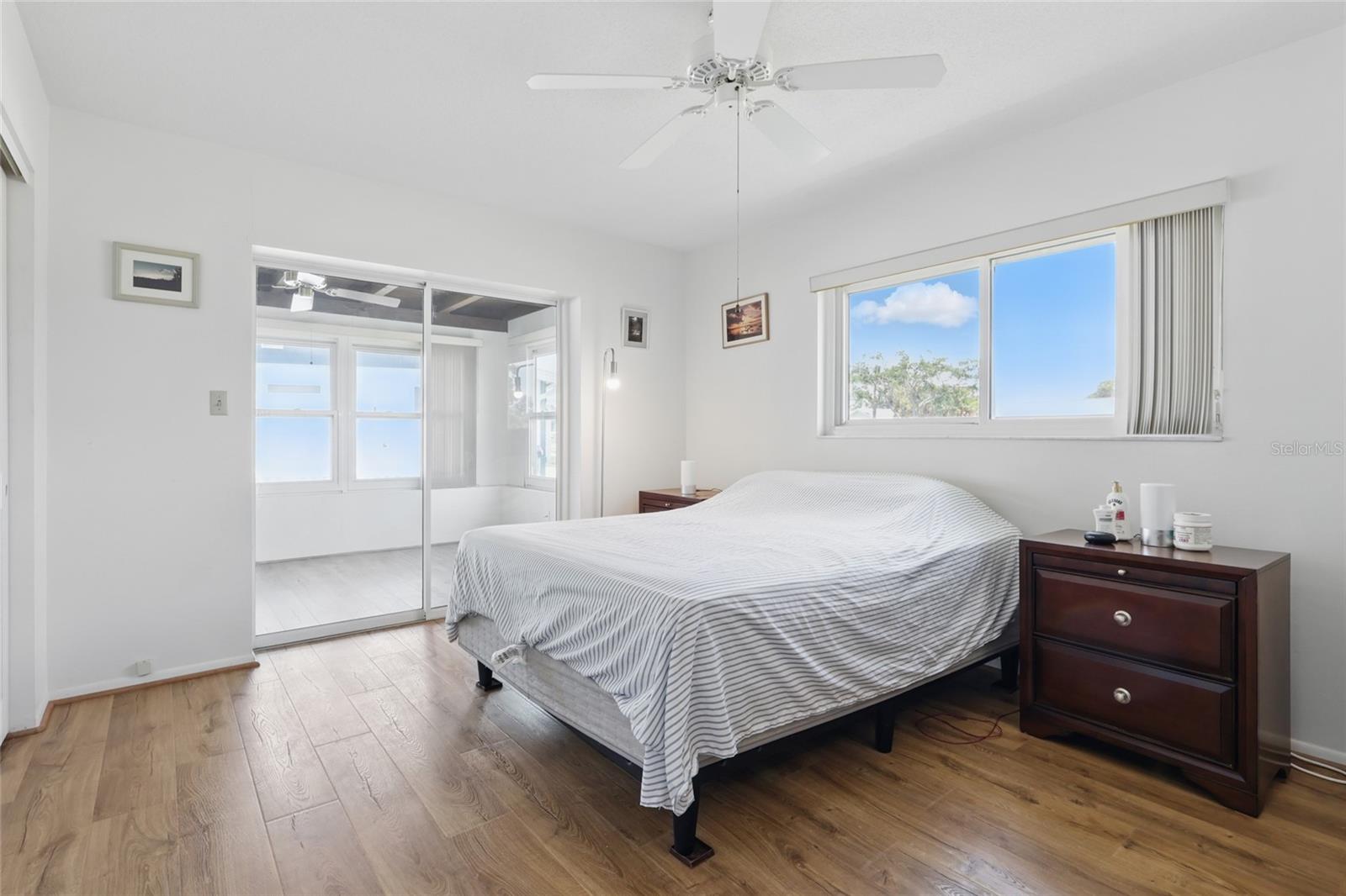 3105 GULF GATE DR, SARASOTA, FL, 34231