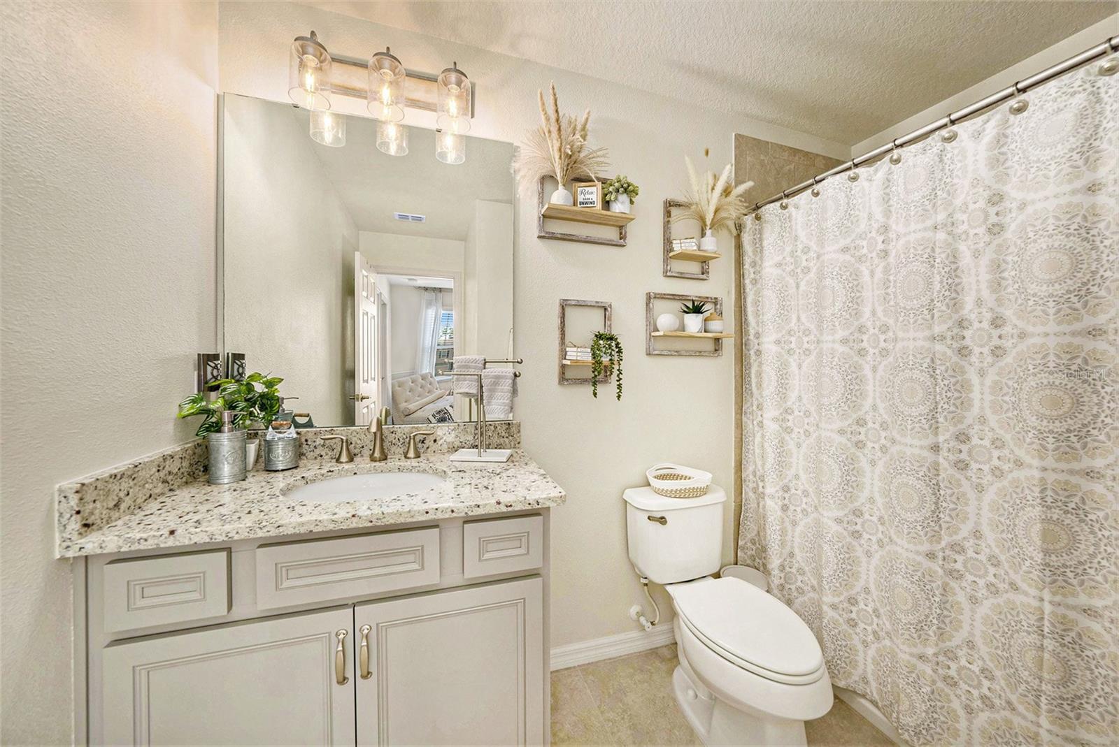 5005 BLUE LATAN LN, TAMPA, FL, 33610