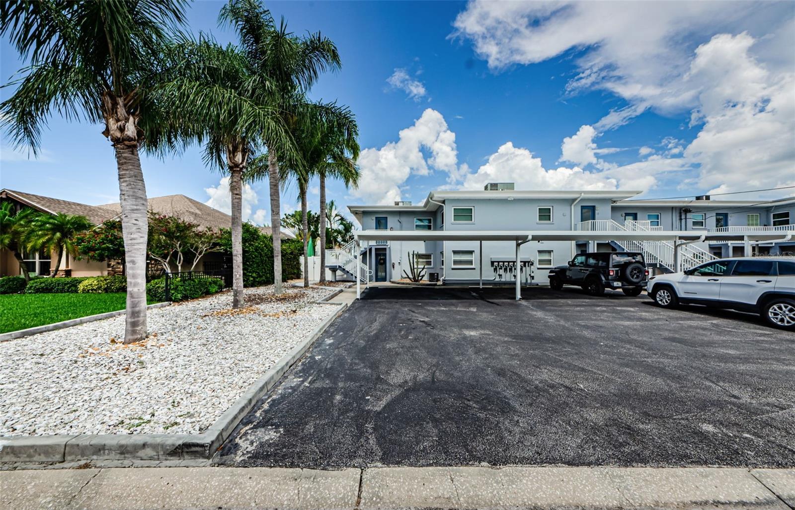 2186 EDYTHE DR #11, DUNEDIN, FL, 34698