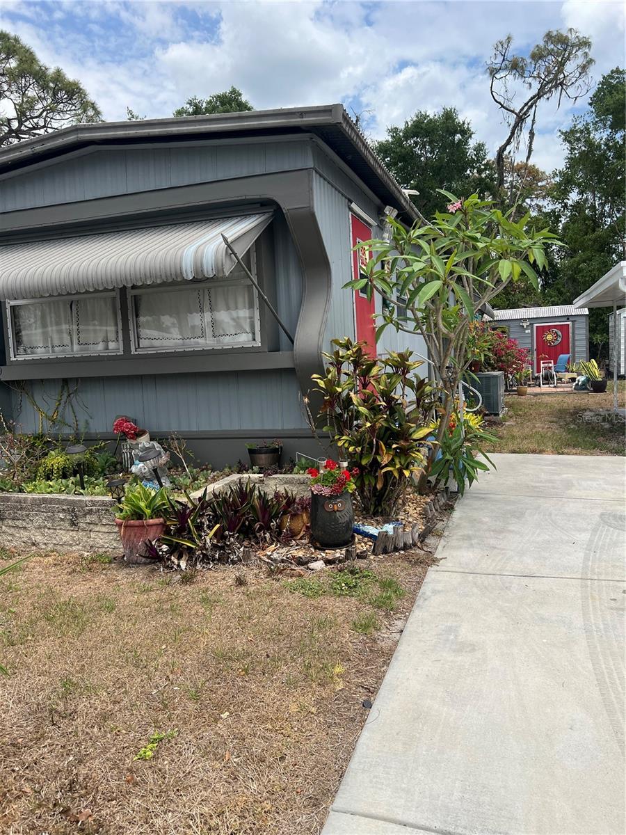 L4952713 Property Photo