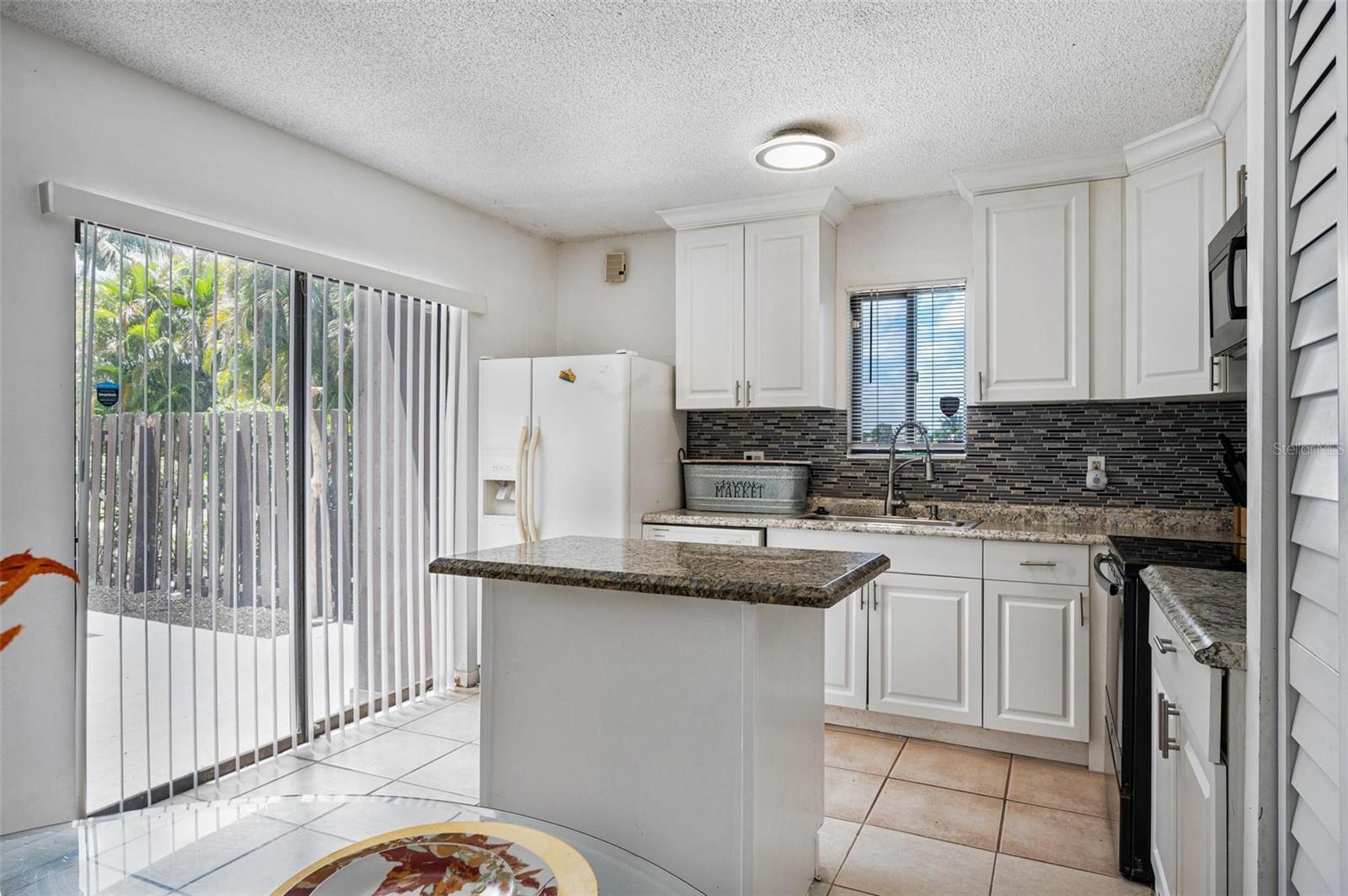 4102 WATERVIEW CIR, PALM SPRINGS, FL, 33461