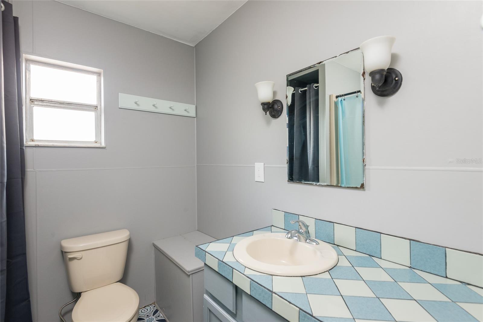 1310 HILTON PL, TAMPA, FL, 33604