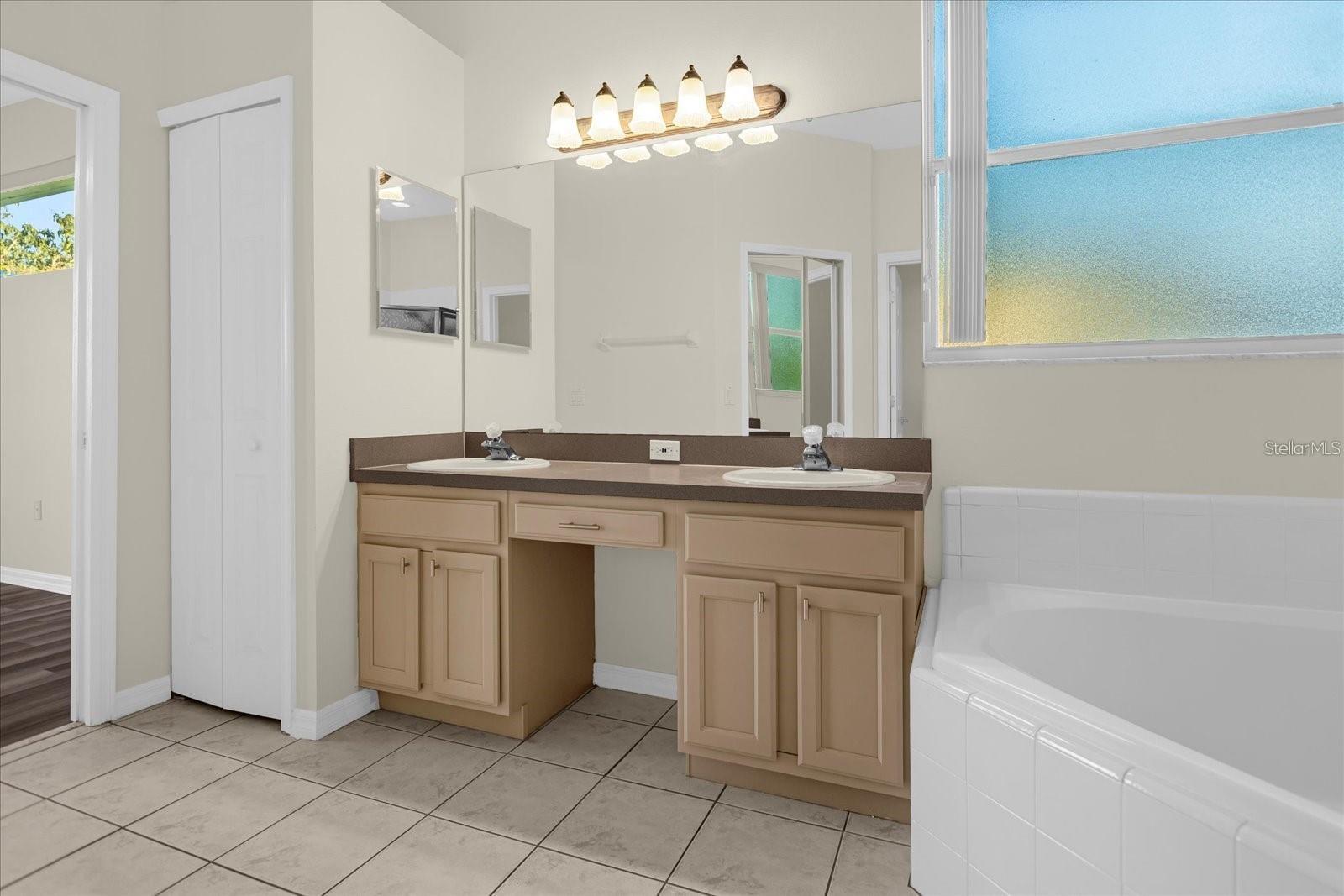 13131 LUXBURY LOOP, ORLANDO, FL, 32837