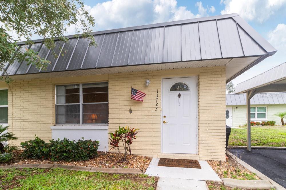 TB8382617 Property Photo