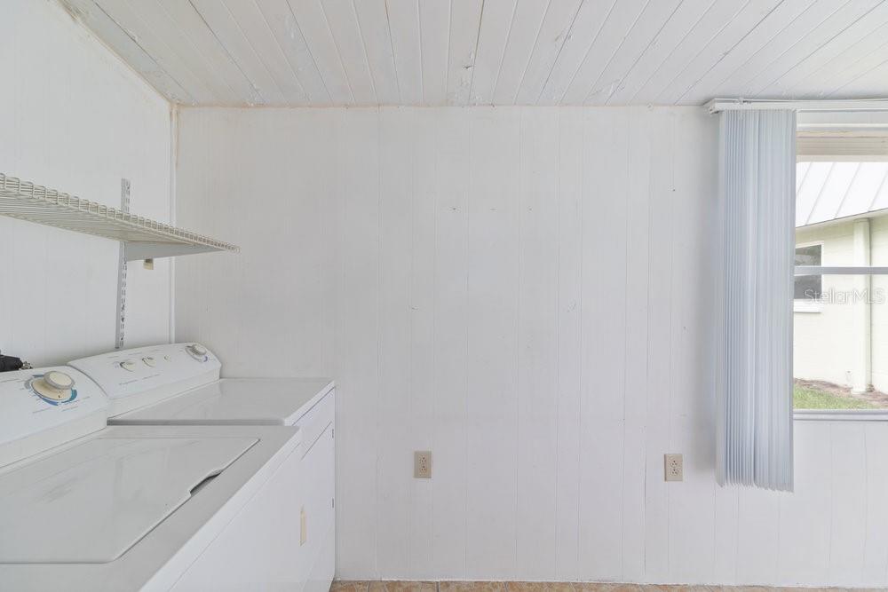 TB8382617 Property Photo