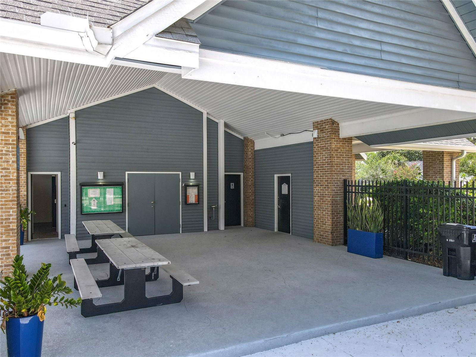 2706 DONALDSON DR, ORLANDO, FL, 32812