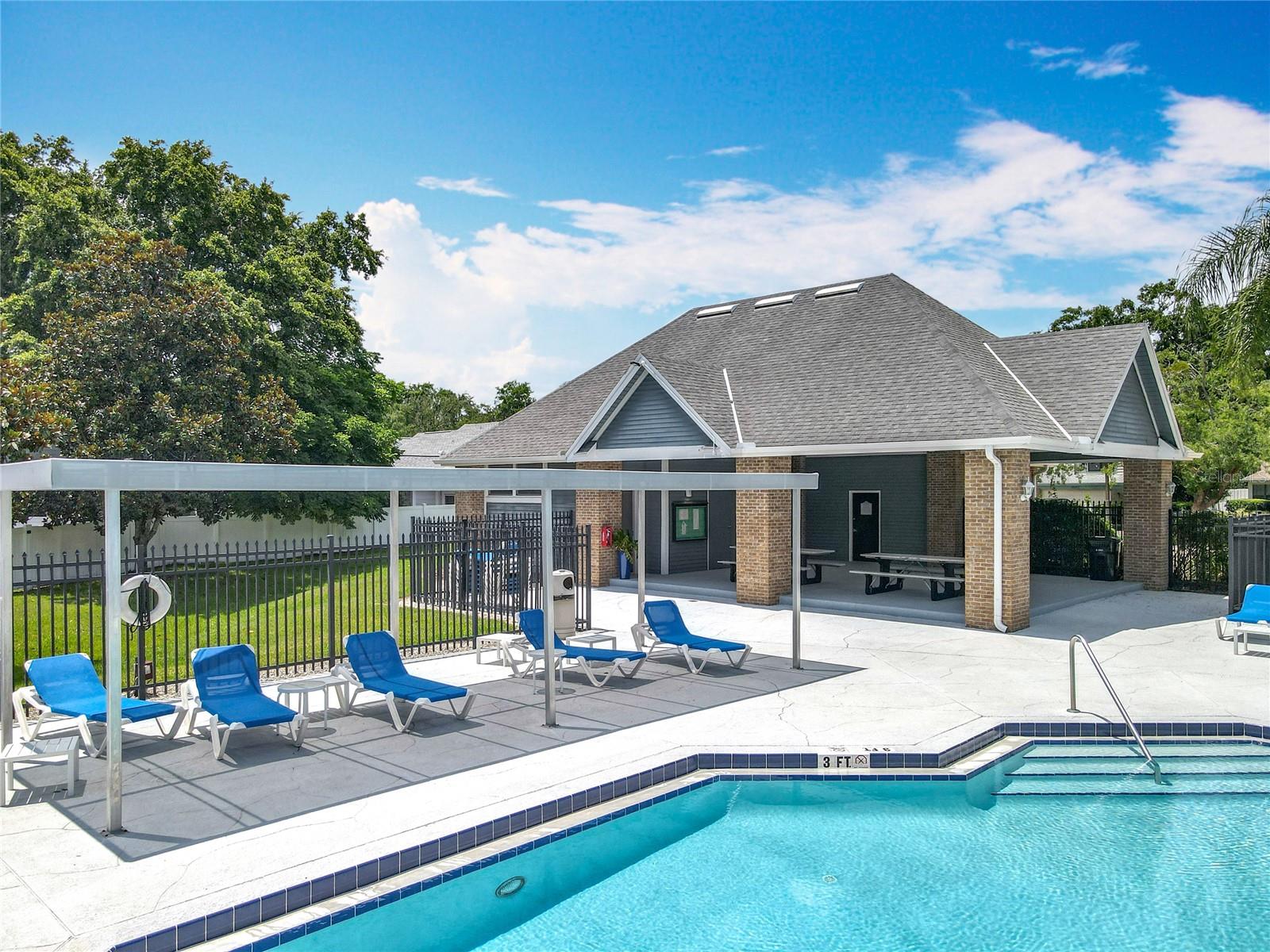 2706 DONALDSON DR, ORLANDO, FL, 32812