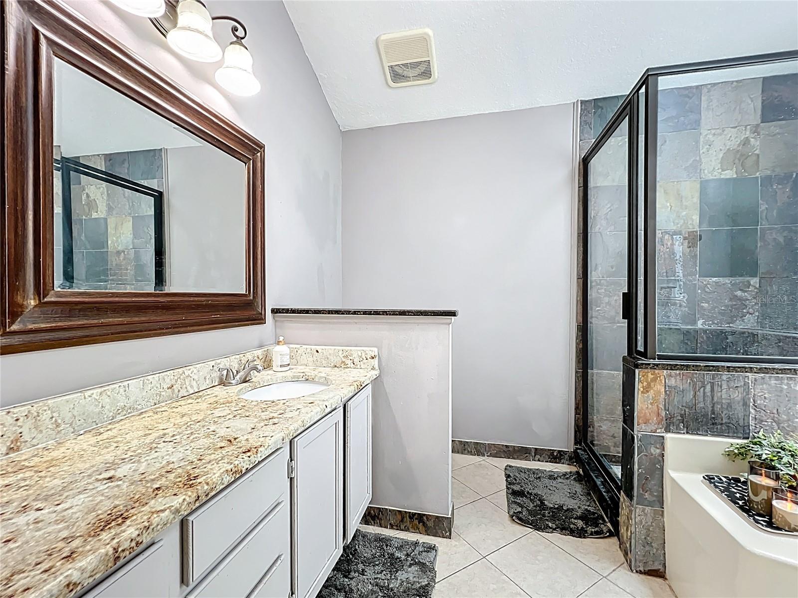 2706 DONALDSON DR, ORLANDO, FL, 32812