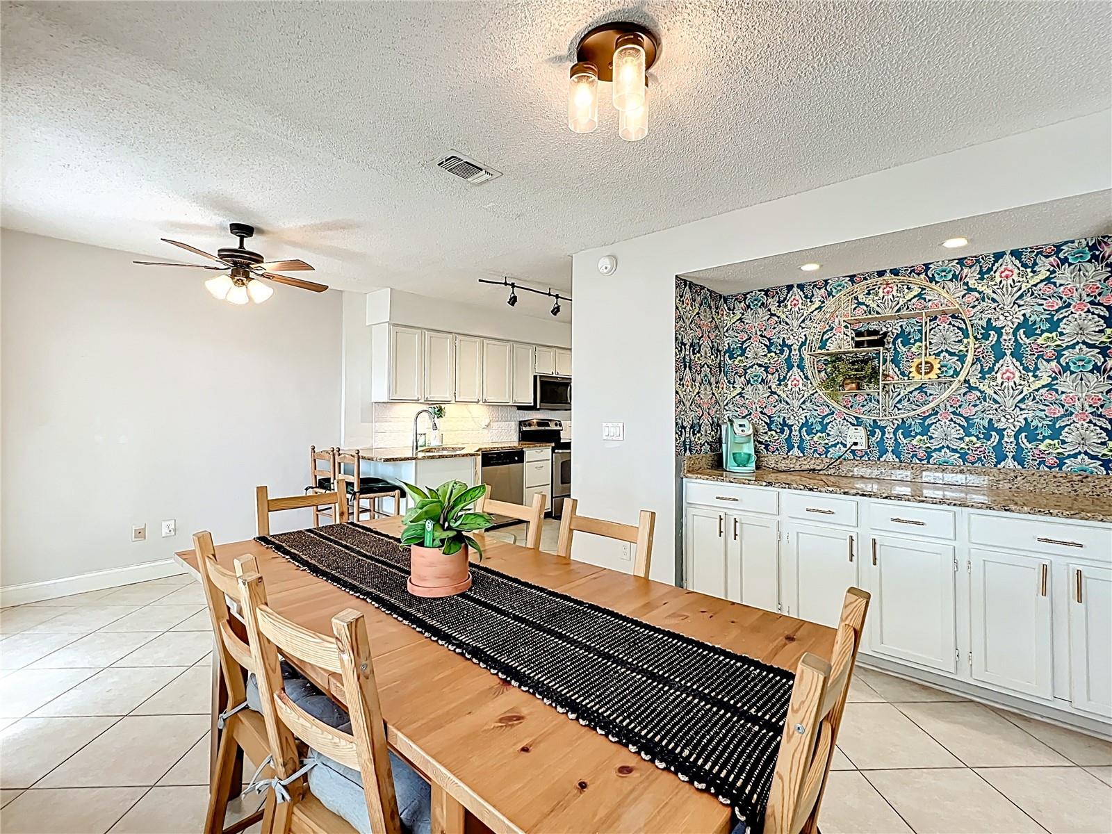 2706 DONALDSON DR, ORLANDO, FL, 32812