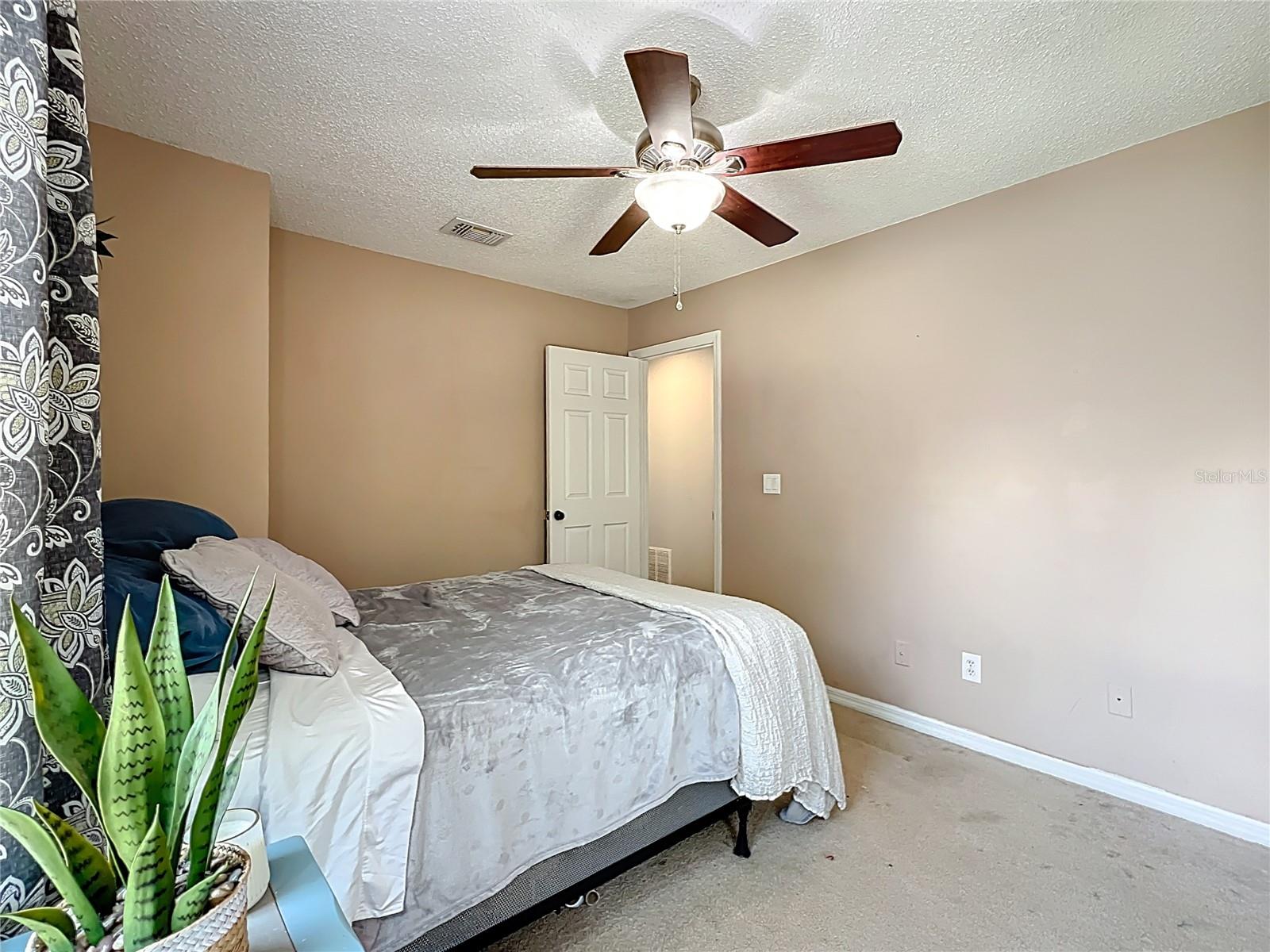 2706 DONALDSON DR, ORLANDO, FL, 32812