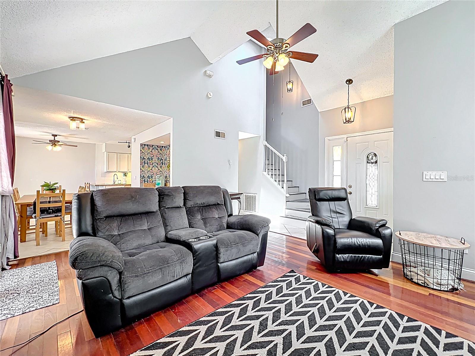 2706 DONALDSON DR, ORLANDO, FL, 32812