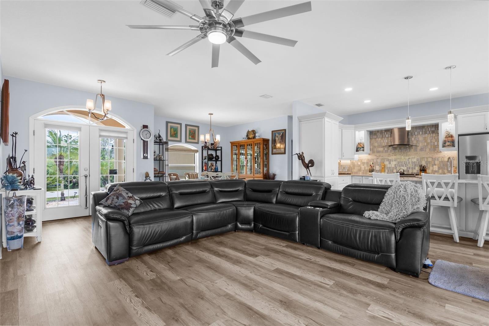 2911 RIVERSIDE DR, PUNTA GORDA, FL, 33950