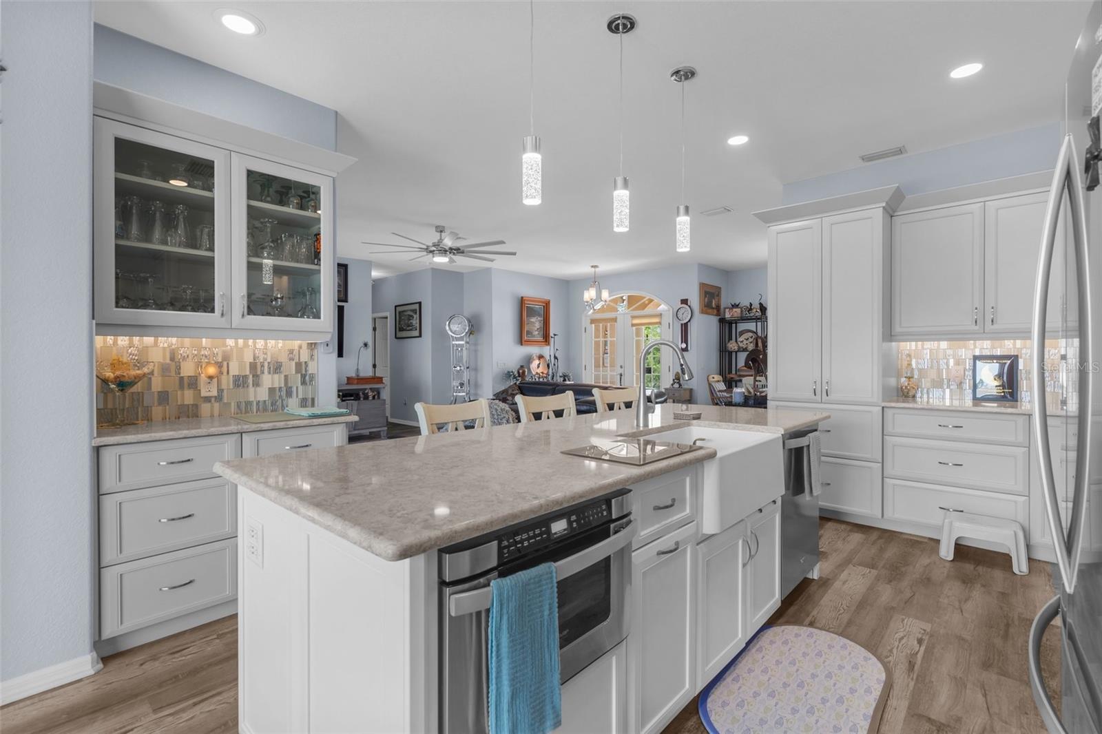 2911 RIVERSIDE DR, PUNTA GORDA, FL, 33950