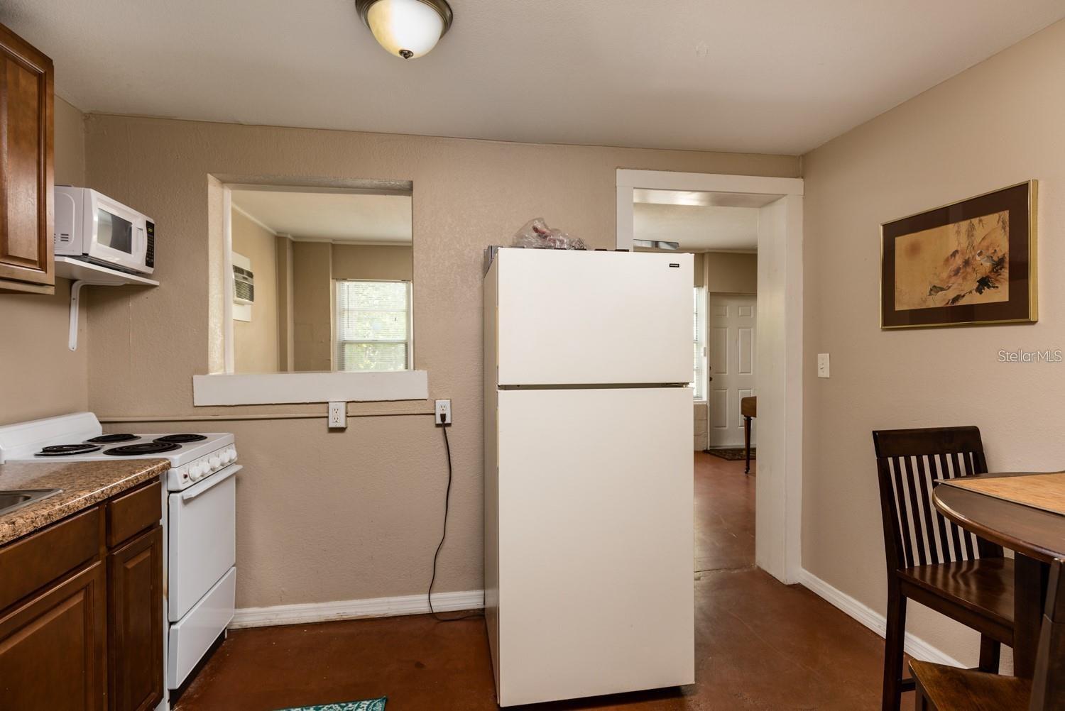 3655 1ST AVE N, DOWNSTAIRS UNIT, ST PETERSBURG, FL, 33713