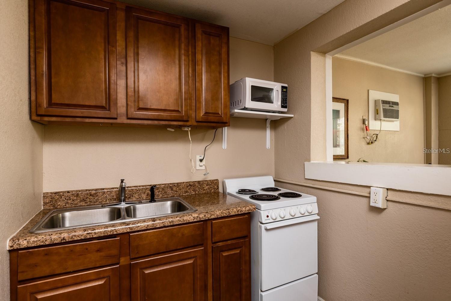 3655 1ST AVE N, DOWNSTAIRS UNIT, ST PETERSBURG, FL, 33713