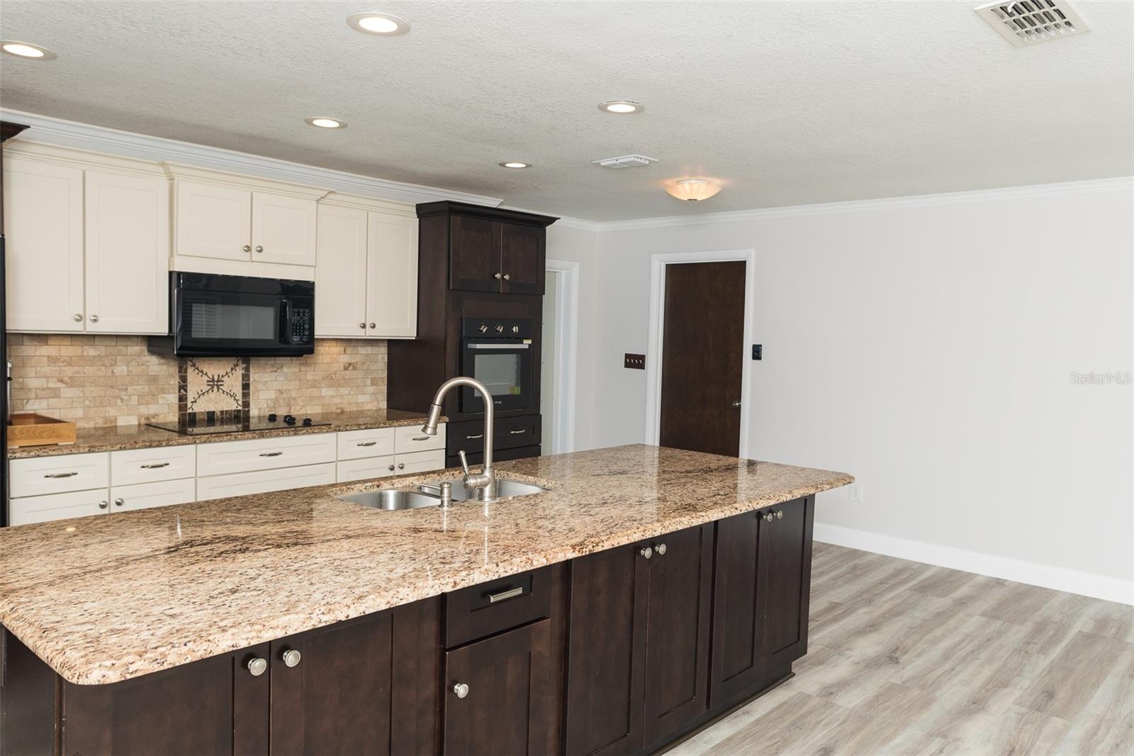 4008 S CARLISLE RD, LAKELAND, FL, 33813