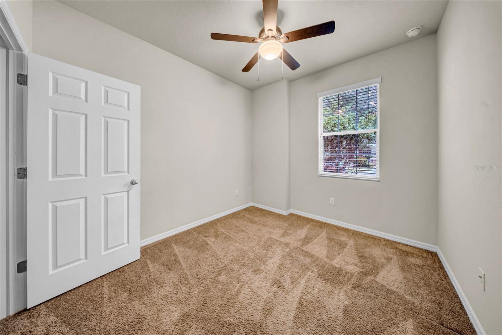 15810 STARLING WATER DR, LITHIA, FL, 33547