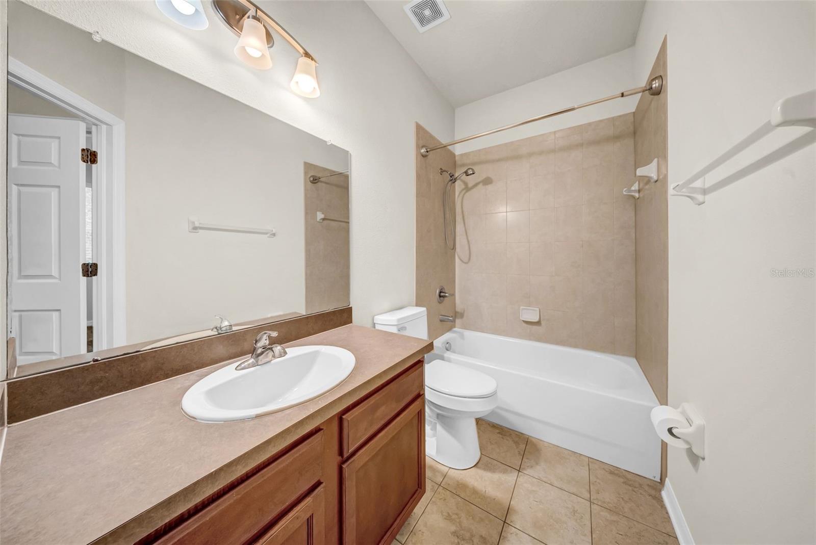 15810 STARLING WATER DR, LITHIA, FL, 33547