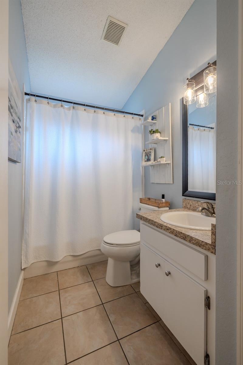 412 HENDERSON AVE, SEFFNER, FL, 33584