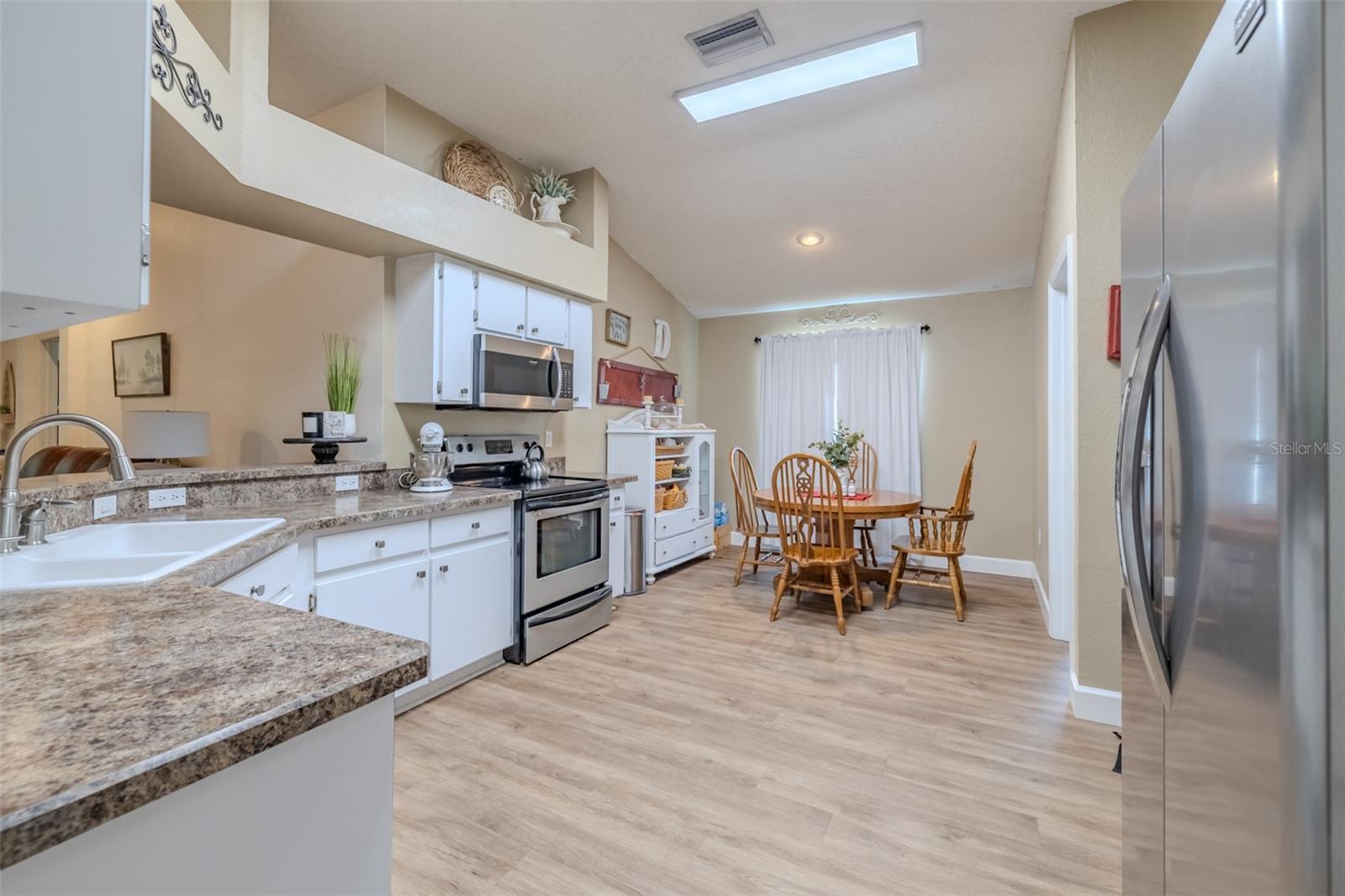 412 HENDERSON AVE, SEFFNER, FL, 33584