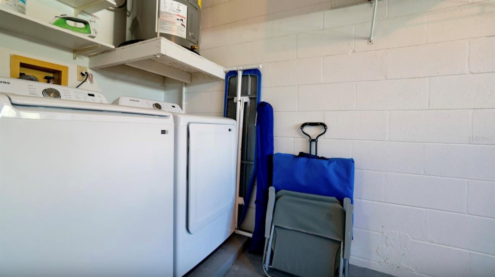 3911 39TH AVE W, BRADENTON, FL, 34205