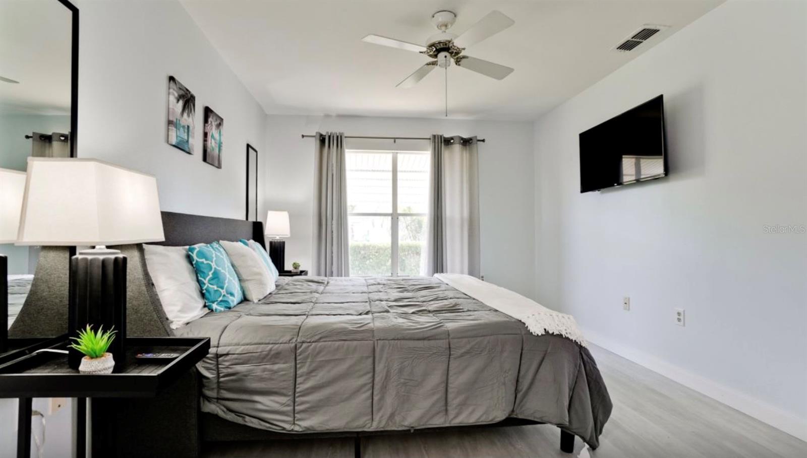 3911 39TH AVE W, BRADENTON, FL, 34205